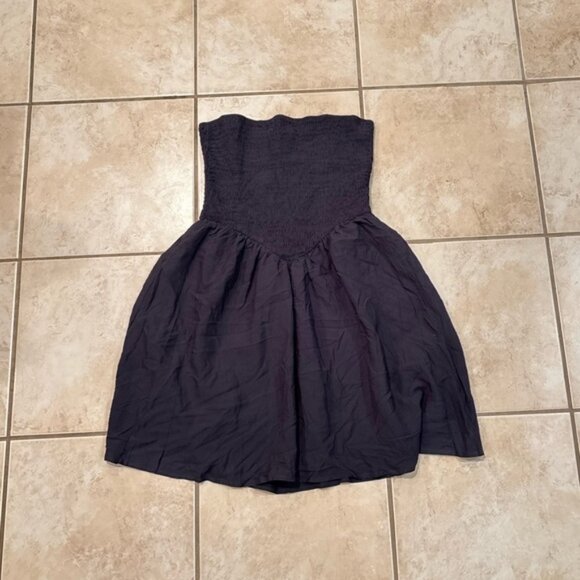 Chic Strapless Black Dress - Picture 1 of 5